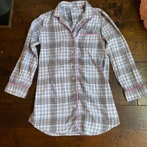 Gap grey and pink button down pj dress long sleeve